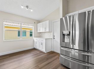 5154 Rosen Blvd, Boynton Beach, FL 33472