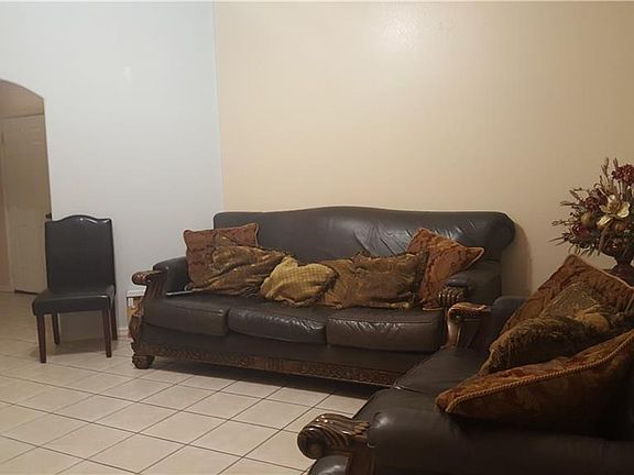 2nd image of 2613 Toucan Ave