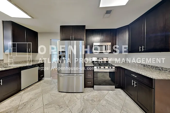 7005 Greenfield Ln — Photo 8