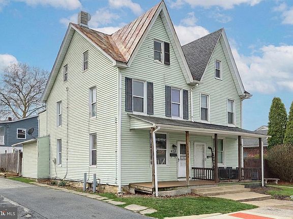 2nd image of 428 Reno Ave