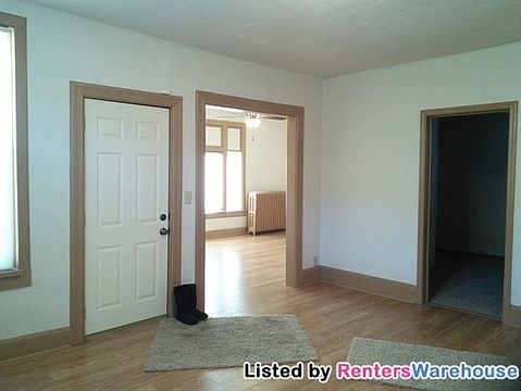 4th image of 809 Lawson Ave E
