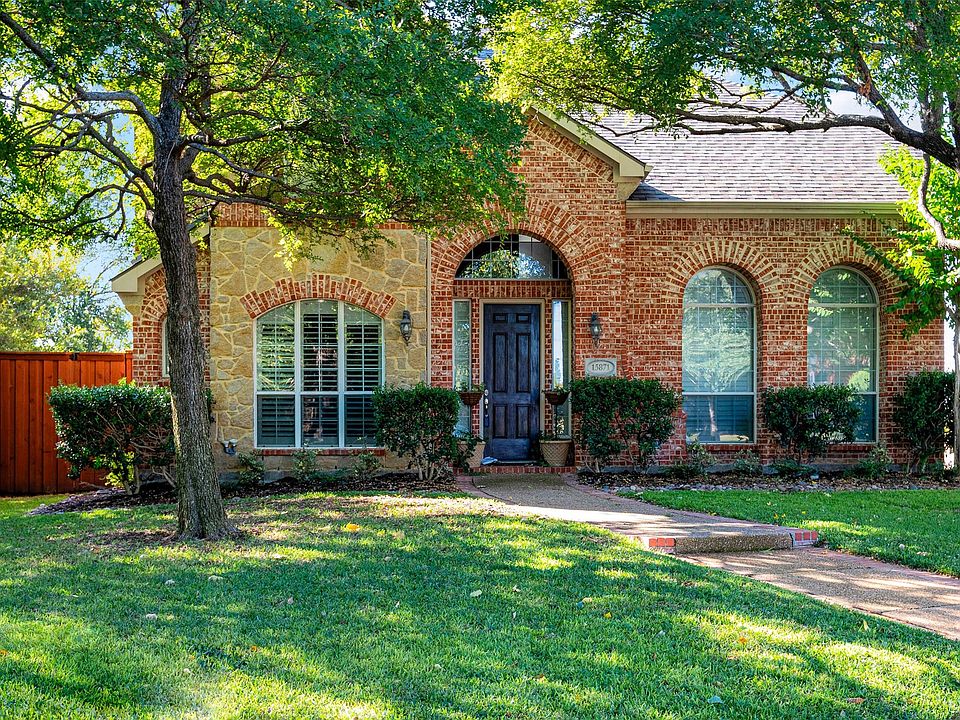 1st image of 15871 Waterview Dr