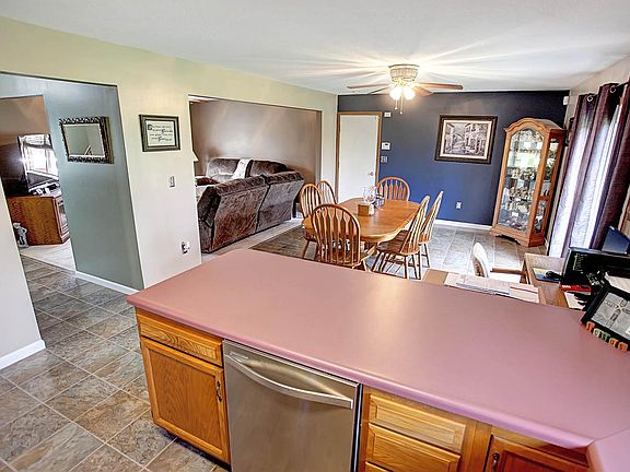 4th image of 1894 Olympia Cir