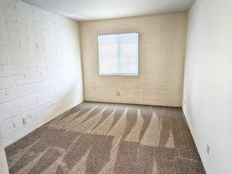 Winterhaven Apartments — Photo 16