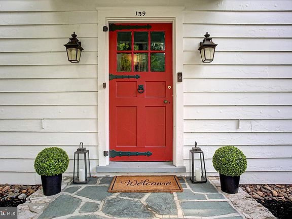 5th image of 139 Riddle Rd
