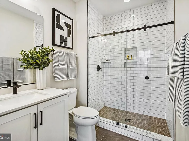 7333 Blade Dr — Photo 3
