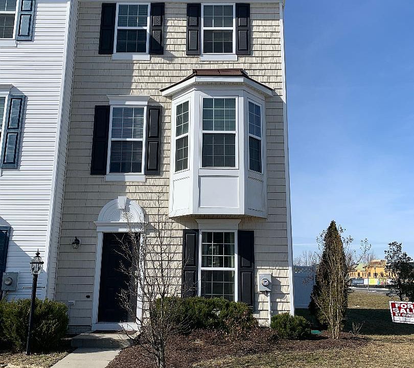 1st image of 20651 Albermarle Ln