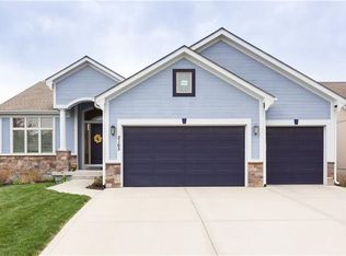 2165 W Grace St, Olathe, KS 66061