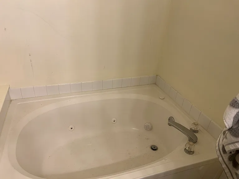 2202 Foxmeadow Dr — Photo 8