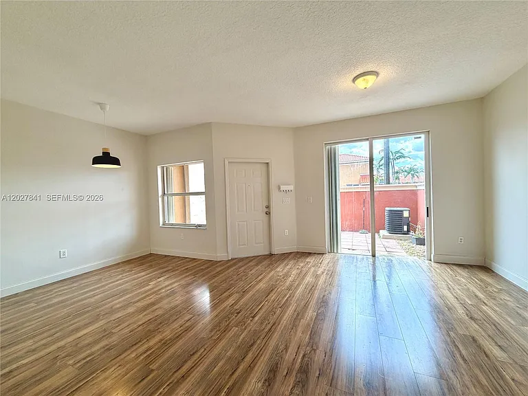 6201 NW 114th Pl #245 — Photo 3