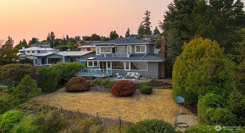 5th image of 4201 SW 109th Street