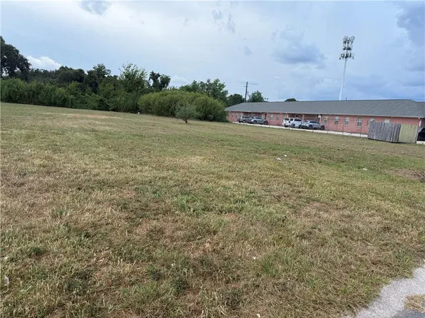 7980 Crowder Blvd, New Orleans, LA 70127