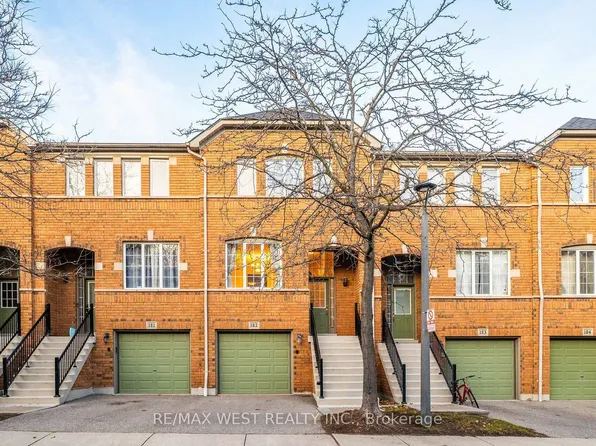 5530 Glen Erin Dr #182, Mississauga, ON L5M 6E8