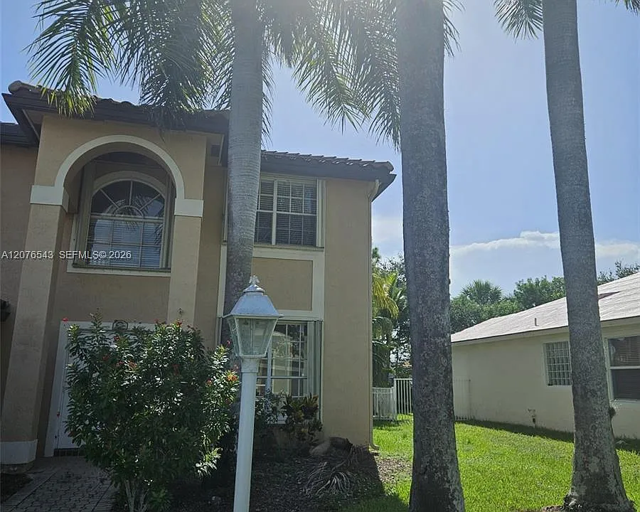 1072 NW 139th Ter