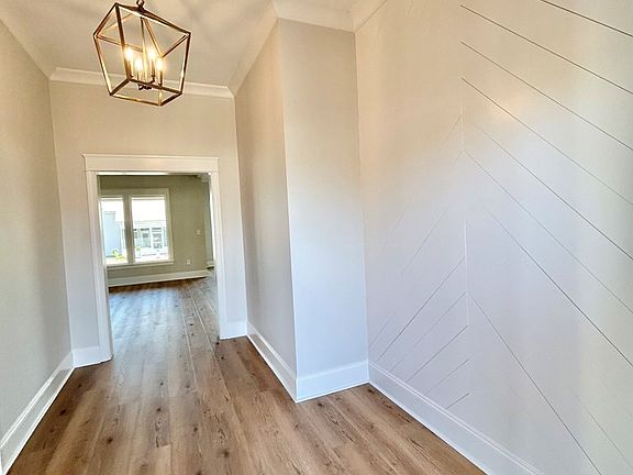 3rd image of 5015 Hatfield Cir