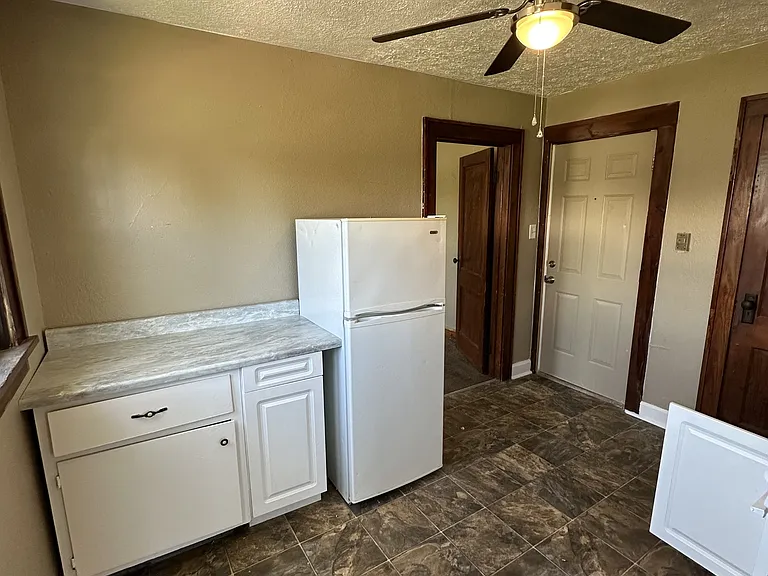2940 Pitt St #3 — Photo 5