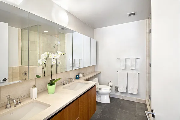 Sold by Stribling | media 3