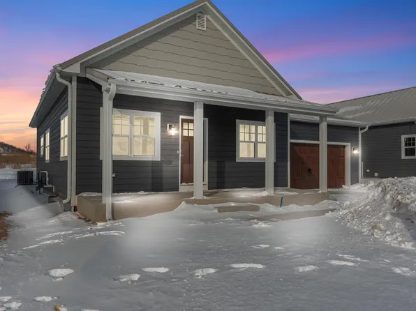 255 Binsfeld STREET, Belgium, WI 53004