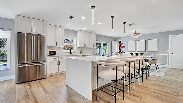 722 SW 28th Ave — Photo 12