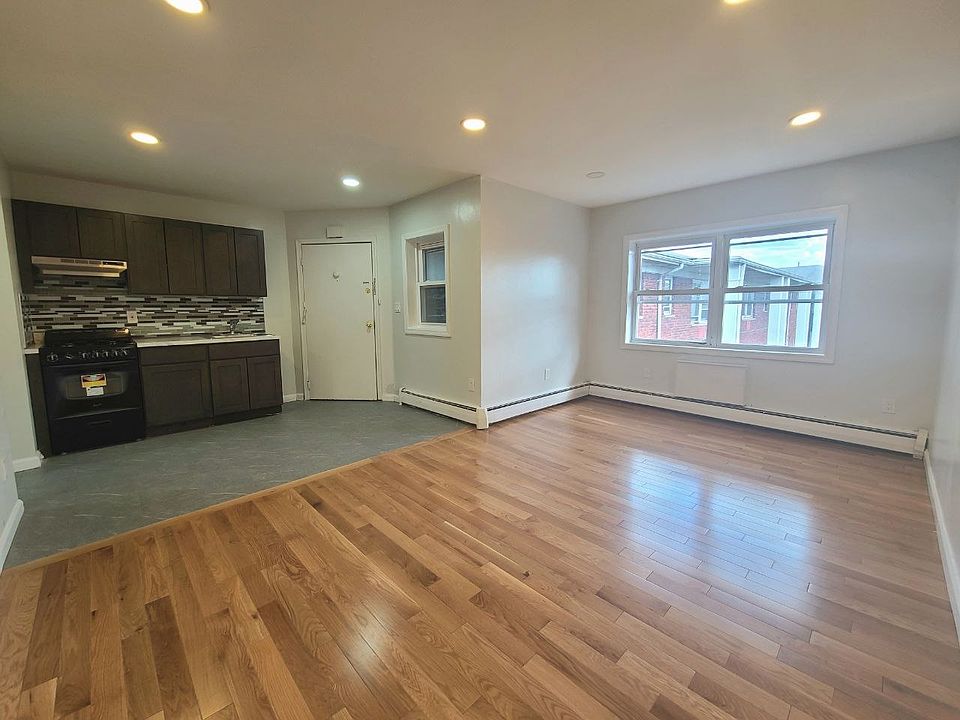 1st image of 479 Roseville Ave #L85