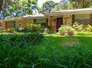 107 Hamilton Rd, Palestine, TX 75801