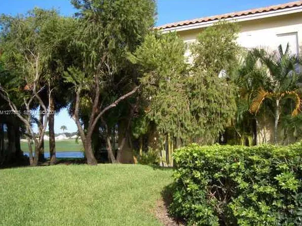 12101 Glenmoor Dr, West Palm Beach, FL