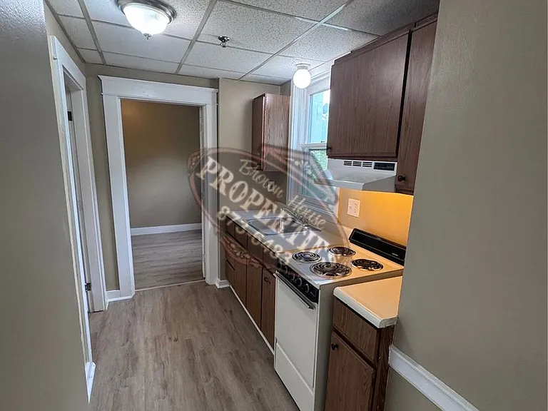 54 Mountain Ave — Photo 3