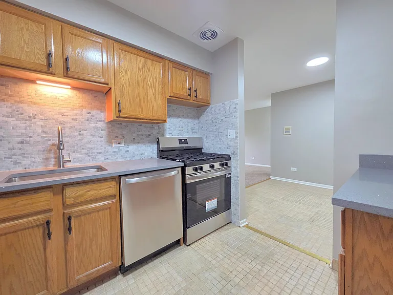 1473 N Winslowe Dr #202 — Photo 11