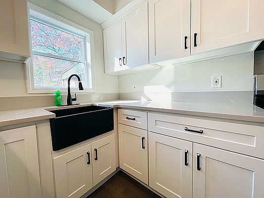 1st image of 218-28 119th Ave #2