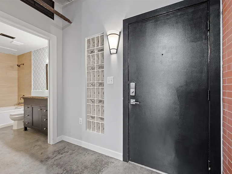 2000 Bagby St #7414 — Photo 26