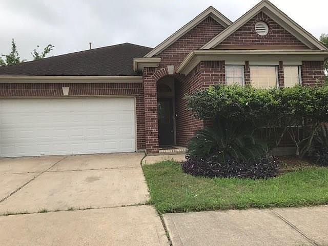 1st image of 1935 Shady Oaks Ct