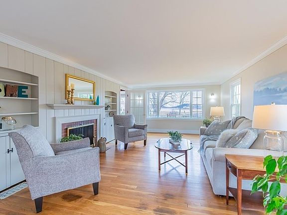 3rd image of 43 Newmarch St