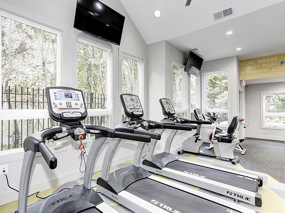 Shared amenities with next door community, Rosslyn Heights