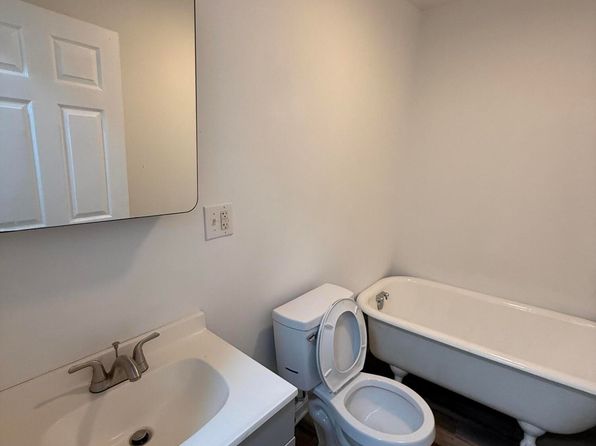 louisville-kentucky-73472682 picture