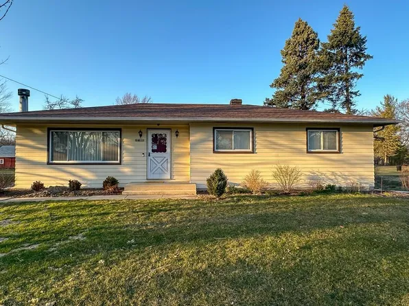 34W220 Sunset Dr, Batavia, IL 60510