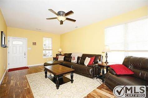 5th image of 9840 Walnut Hill Dr