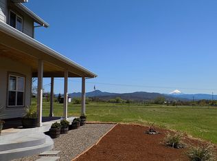 2968 Dodge Rd, Eagle Pt, OR 97524