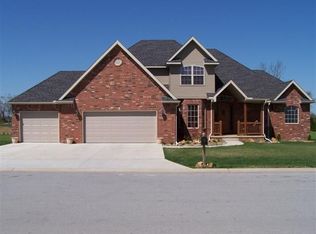 802 W Briarbrook Ln, Carl Junction, MO 64834