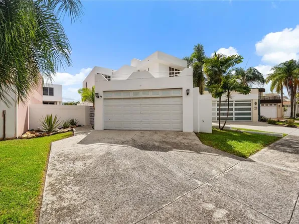 84-MM Paseo Nautico St, Toa Baja, PR 00949