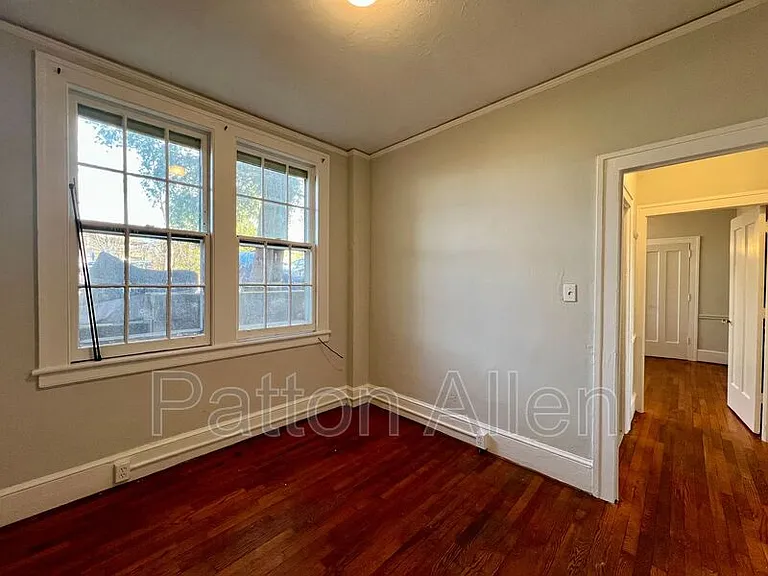 116 E Chestnut St #23 — Photo 12