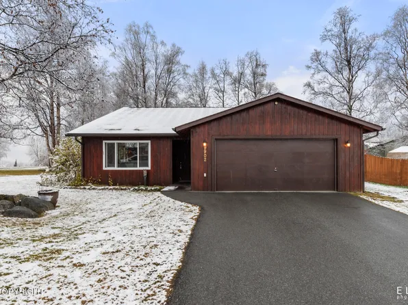 9902 Afognak Cir, Eagle River, AK 99577