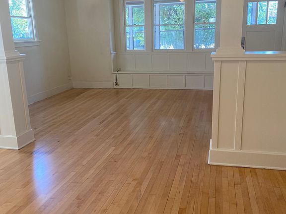 3rd image of 35 Grand Ave