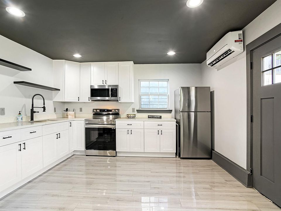 1st image of 816 Eliza St #Adu