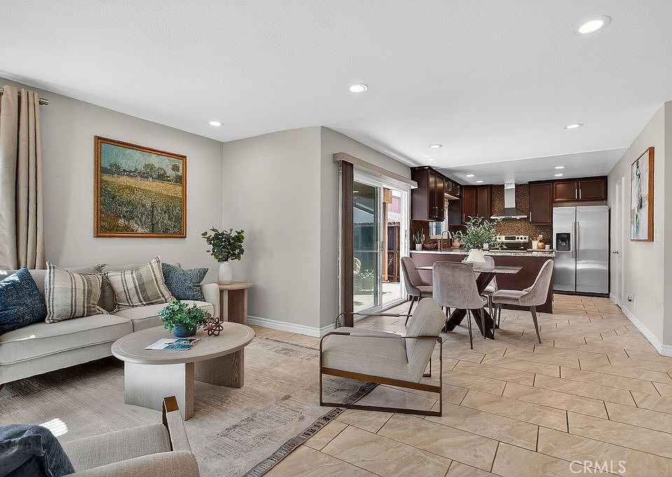 1st image of 1000 S Citron St #9