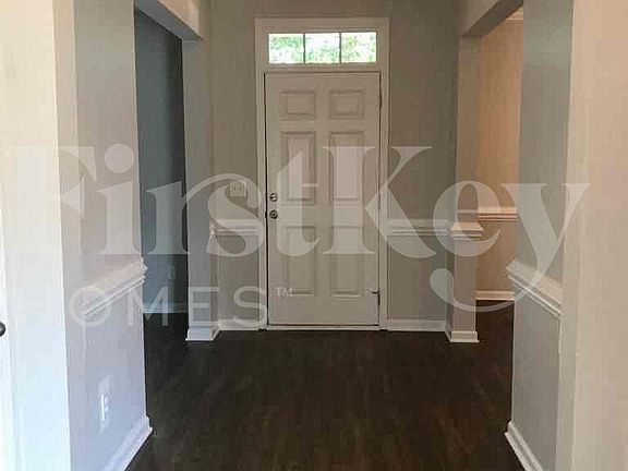 2nd image of 4204 Laurel Ridge Cir