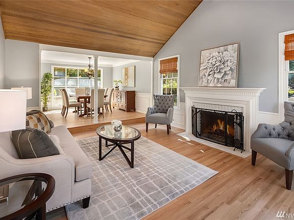 4th image of 20425 NE 37th Way