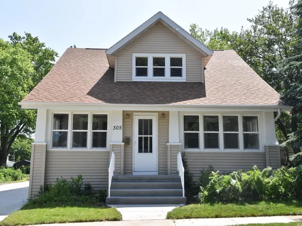 305 North Warren STREET, Watertown, WI 53094