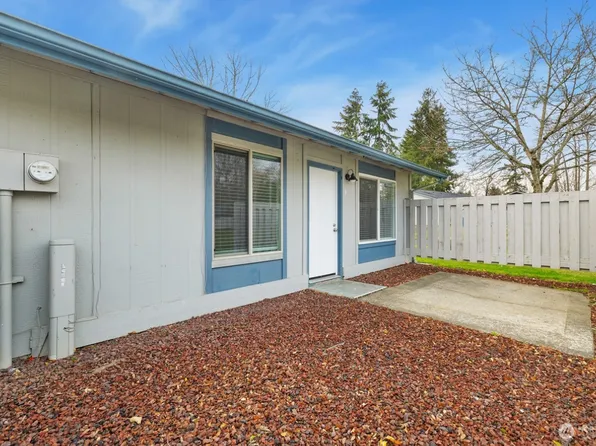 11025 SE 223rd Pl #A, Kent, WA 98031