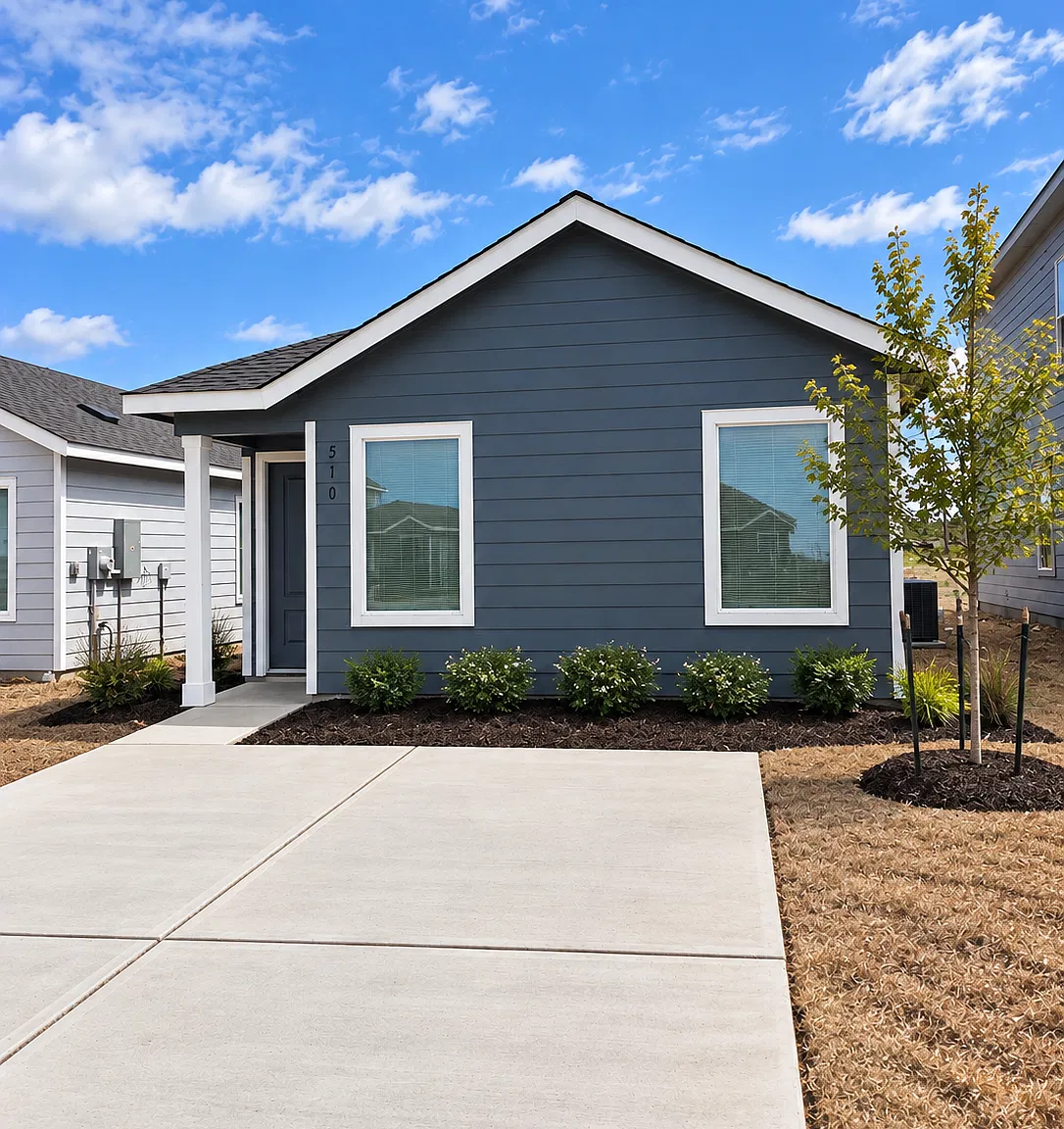 3 bed, 1192 sqft, $1,620 — Photo 1