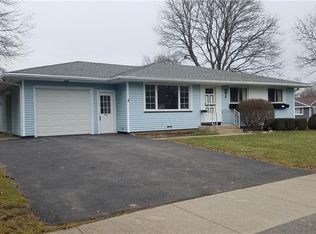 185 Ripplewood Dr, Rochester, NY 14616